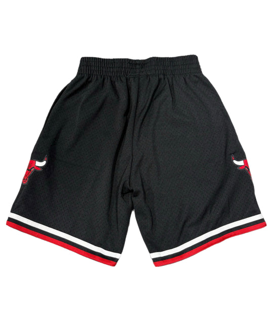 Mitchell & Ness 18023- SMSHAC-CBUBLCK97 SWINGMAN SHORTS NBA BULLS 97-98