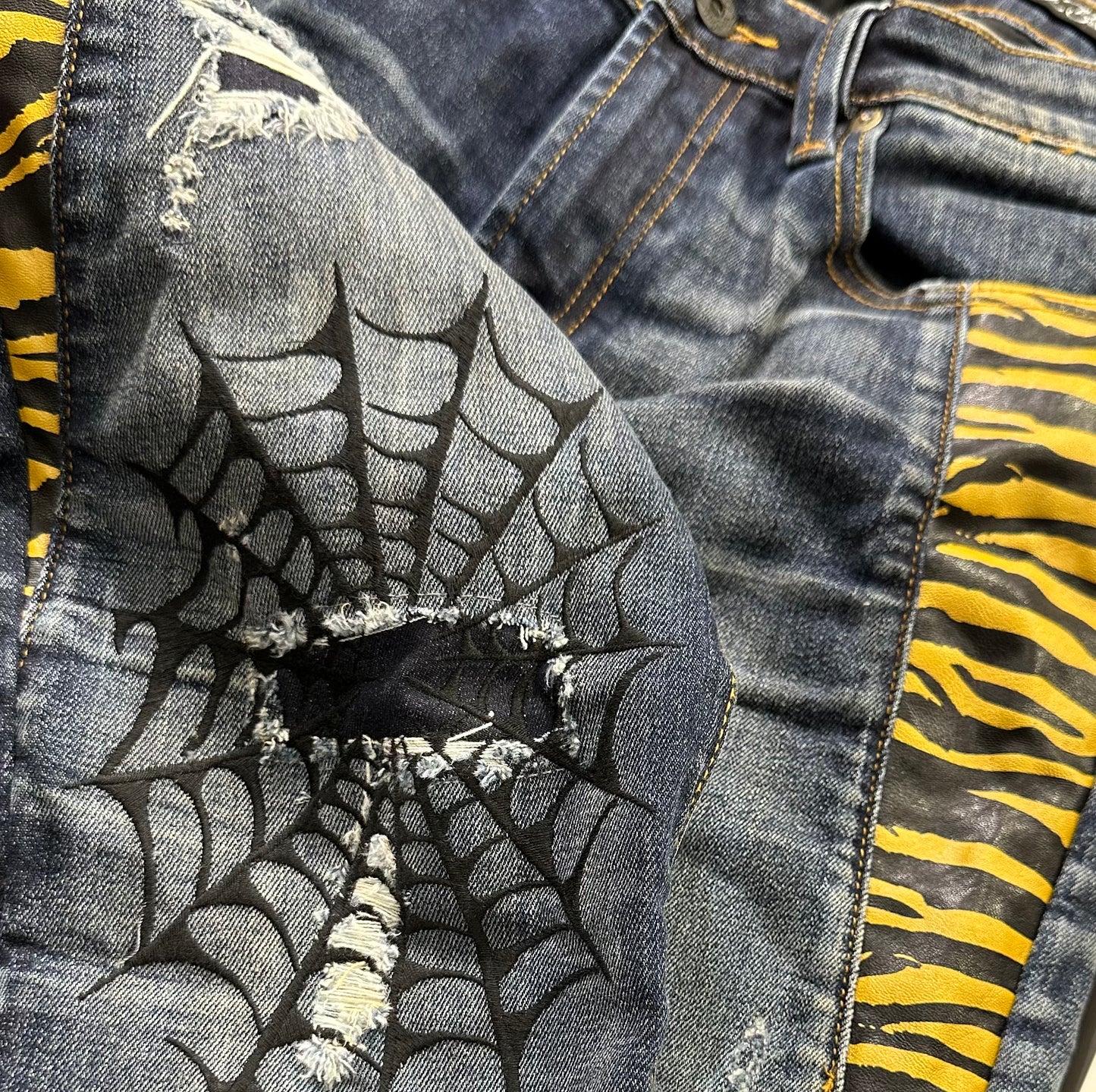 CULT OF INDIVIDUALITY PUNK SUPER SKINNY (622A2-SS04S) TIGER
