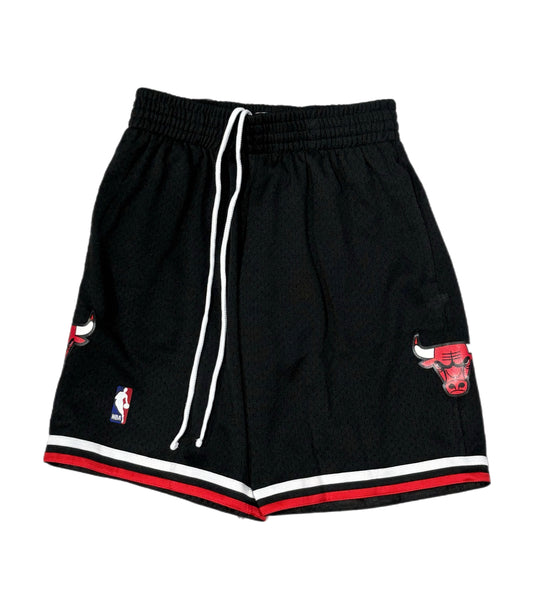 Mitchell & Ness  18023- SMSHAC-CBUBLCK97 SWINGMAN SHORTS NBA BULLS 97-98